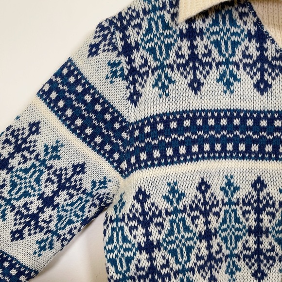 WHITE RAM | VINTAGE KNITTED VIRGIN  WOOL SNOWFLAKES SWEATER CARDIGAN - Picture 9 of 15